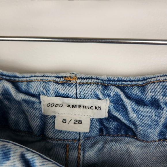 Good American High Rise Jeabs Distressed Pocket Ankle Tapered Leg Size 6 - Picture 3 of 7